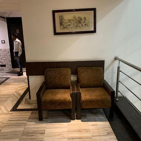 Hotel Raman'S Jagādhri Kültér fotó