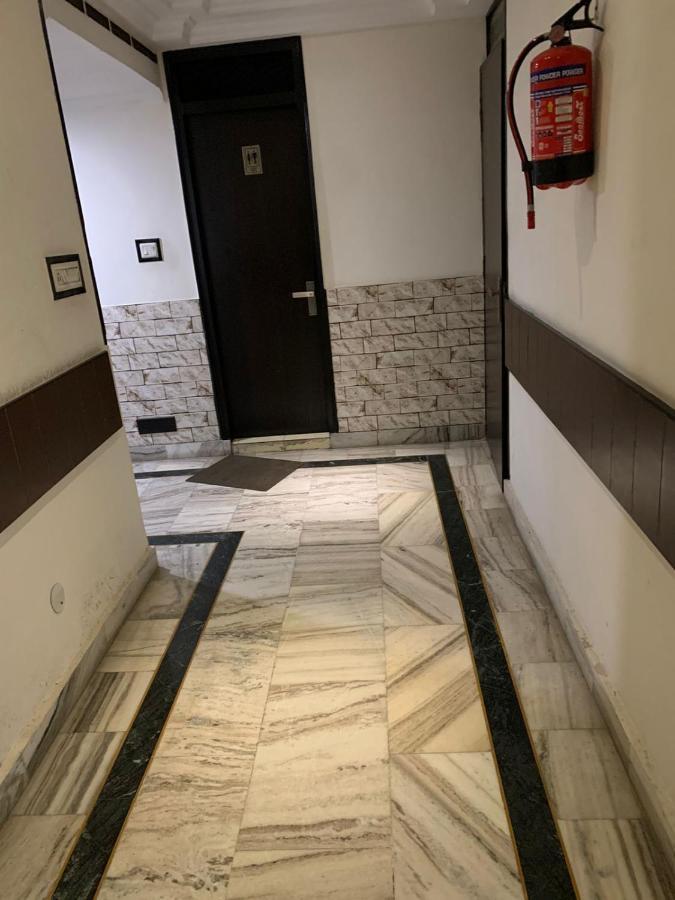 Hotel Raman'S Jagādhri Kültér fotó