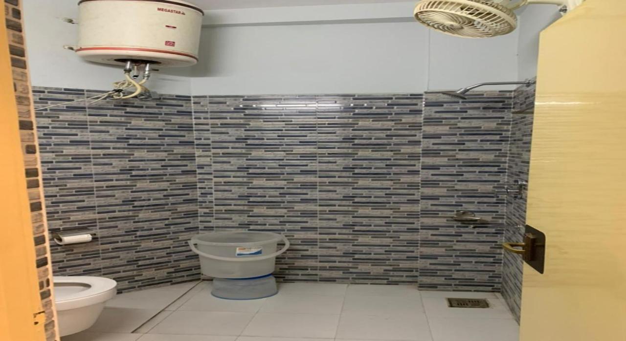 Hotel Raman'S Jagādhri Kültér fotó